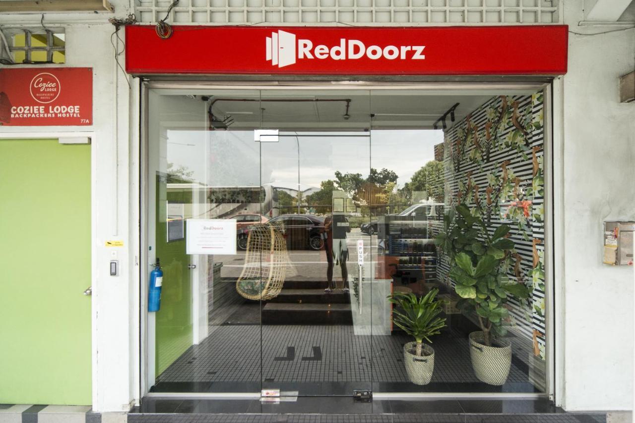 Reddoorz @ Kallang Mrt Asrama *